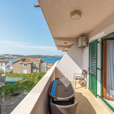 Apartments Ivana-Mira Guest house Okrug Gornji