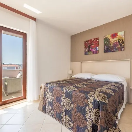 Apartments Ivana-Mira Okrug Gornji
