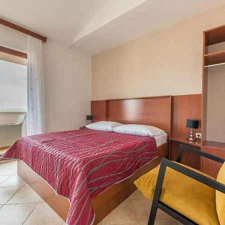 Guest house Apartments Ivana-Mira Okrug Gornji