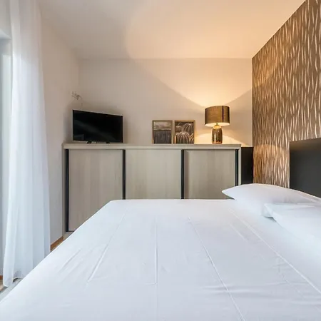 Apartments Ivana-Mira Okrug Gornji