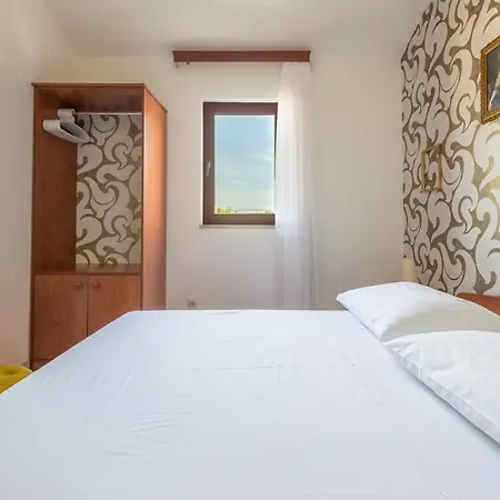 Apartments Ivana-Mira Okrug Gornji